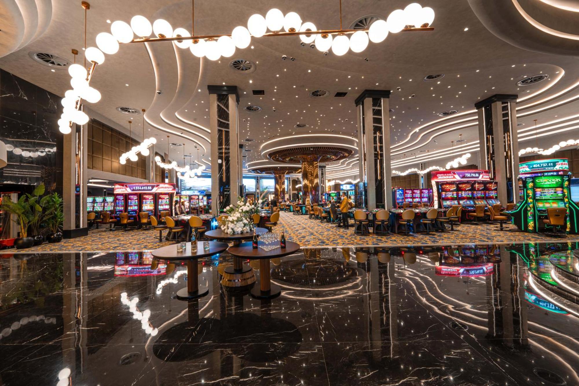 Grand Sapphire Resort & Casino Trikomo エクステリア 写真